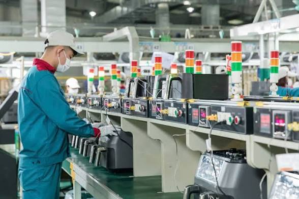 Mô hình phát triển bốn giai đoạn